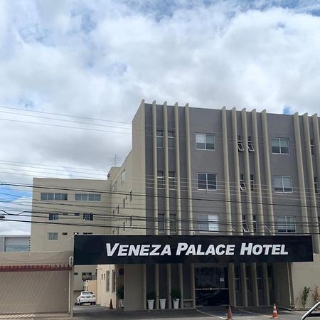 קויאבה Hotel Veneza מראה חיצוני תמונה